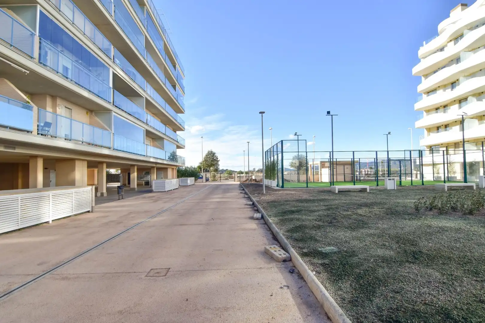 Aparcament de Apartament de lloguer en El Puig de Santa Maria amb Aire condicionat, Calefacció i Jardí privat