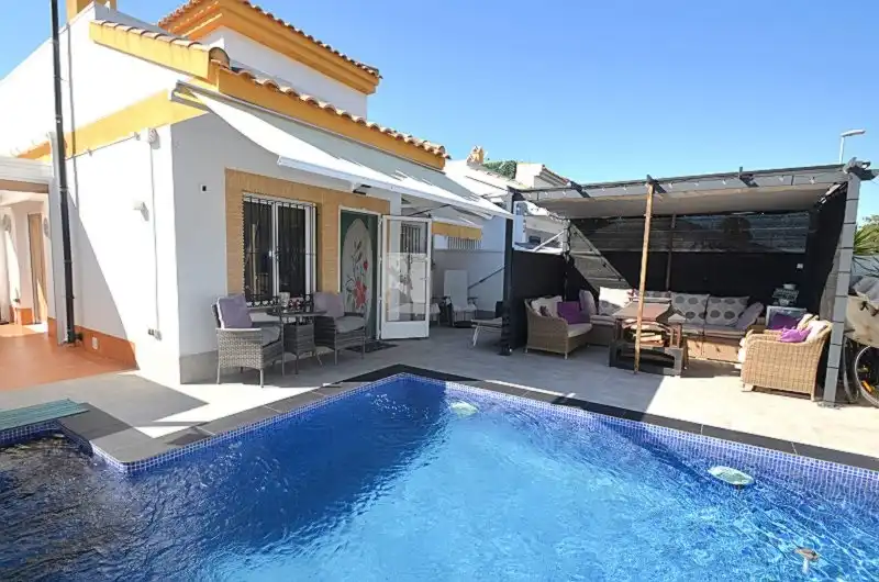Vista exterior de Casa o xalet en venda en Murcia