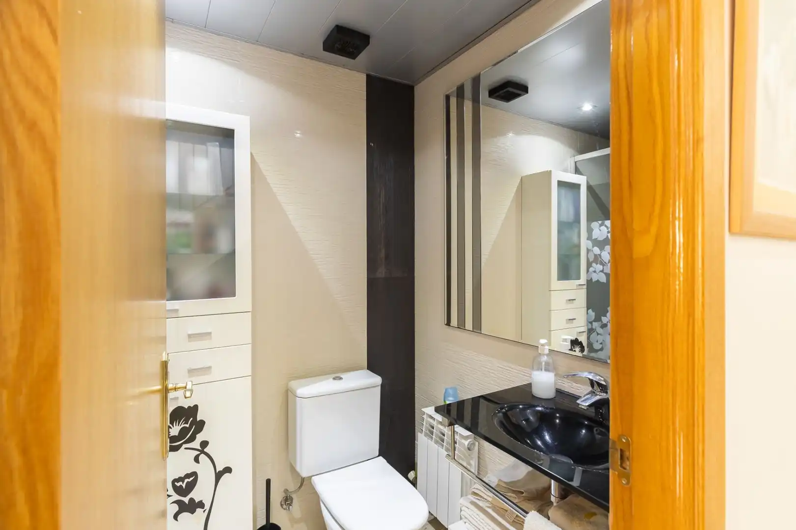 Bathroom of Houses for sale in Badalona  with Air Conditioner, Heating and Terrace
