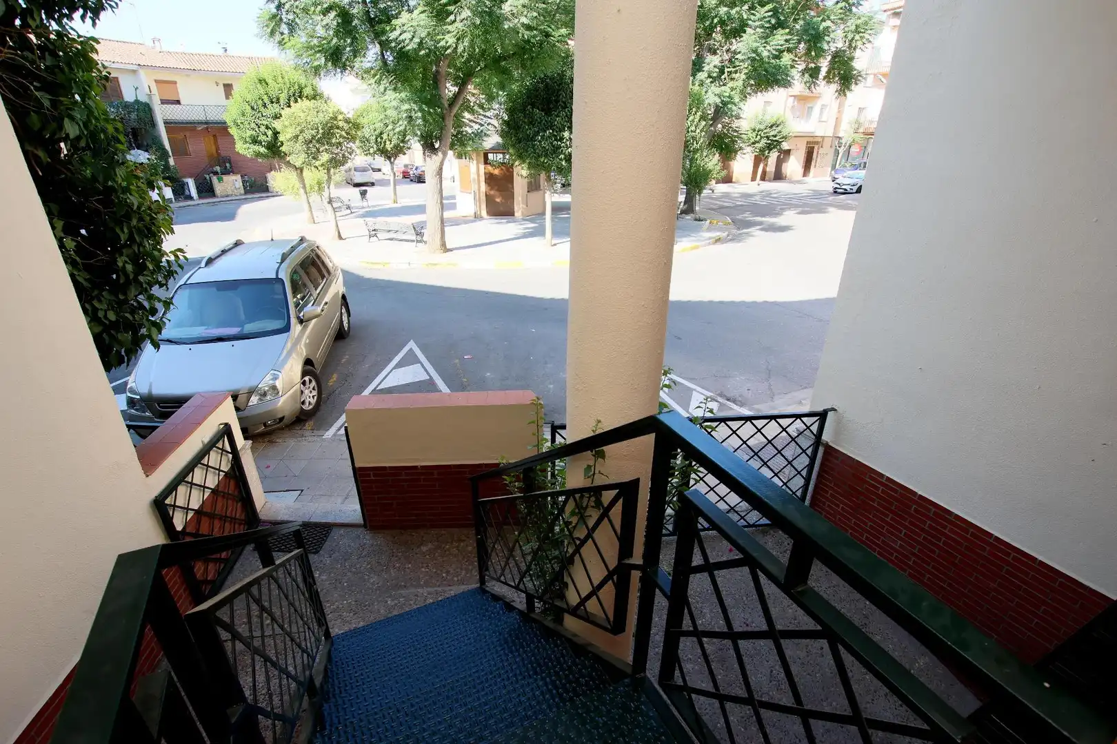 Terrassa de Casa adosada en venda en Montijo amb Aire condicionat, Jardí privat i Traster