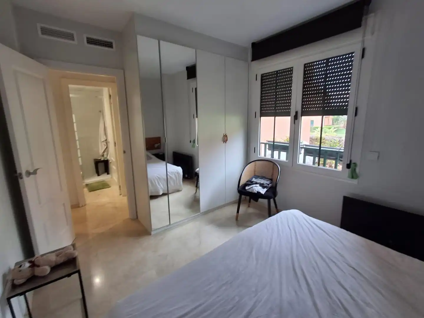 Schlafzimmer von Erdgeschoss zum Verkauf in Finestrat mit Klimaanlage, Privatgarten und Terrasse