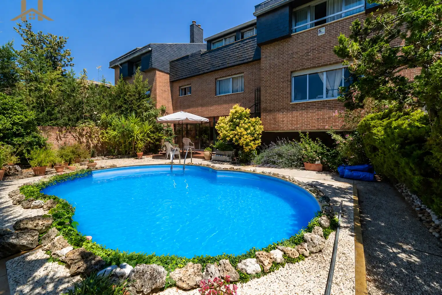 Swimming pool of Detached homes for sale in Madrid  with Heating, Private garden and Terrace