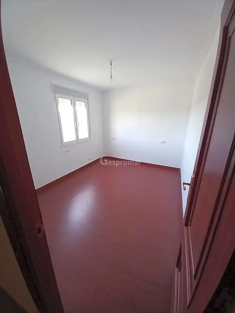 Bedroom of Houses for sale in Castro Caldelas  with Private garden, Parquet flooring and Terrace