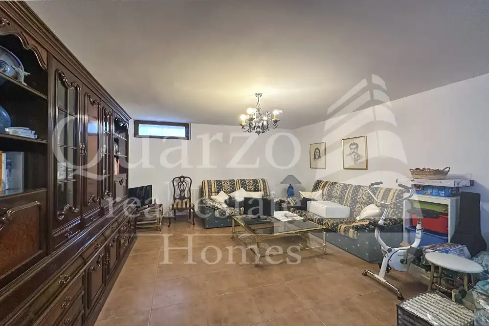 Living room of Houses for sale in Villaviciosa de Odón  with Air Conditioner, Heating and Private garden