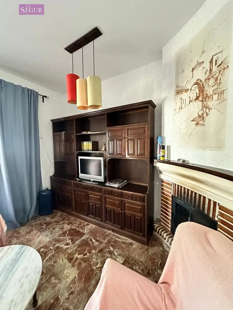 Sala d'estar de Casa o xalet en venda en Conil de la Frontera amb Jardí privat, Terrassa i Traster