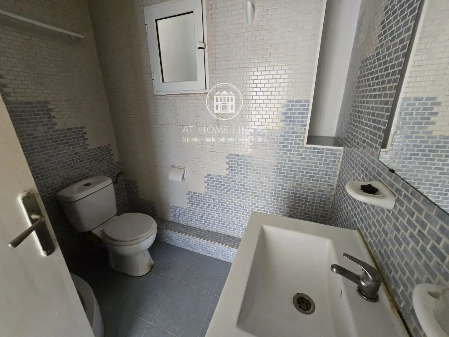 Baño de Piso en venta en Calafell con Terraza