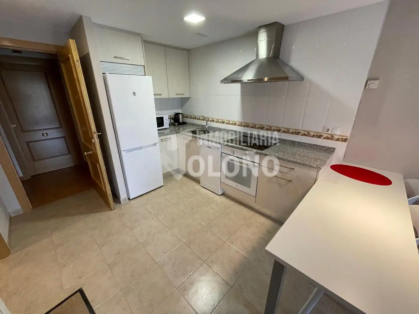 Cuina de Apartament en venda en Cuzcurrita de Río Tirón amb Calefacció, Terrassa i Moblat