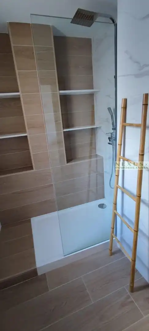 Badezimmer von Dachboden zur Miete in Cáceres mit Klimaanlage, Heizung und Möbliert