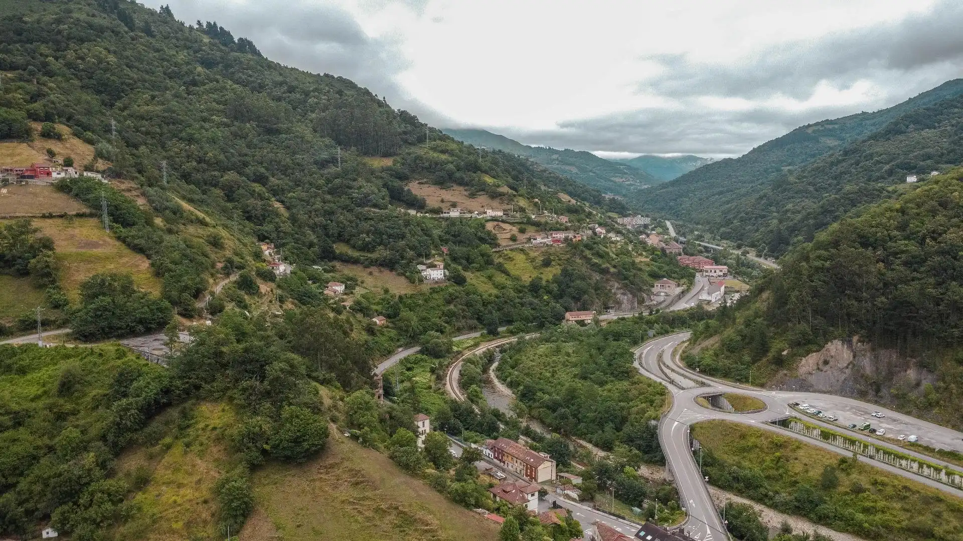 Vista exterior de Pis en venda en Aller amb Traster
