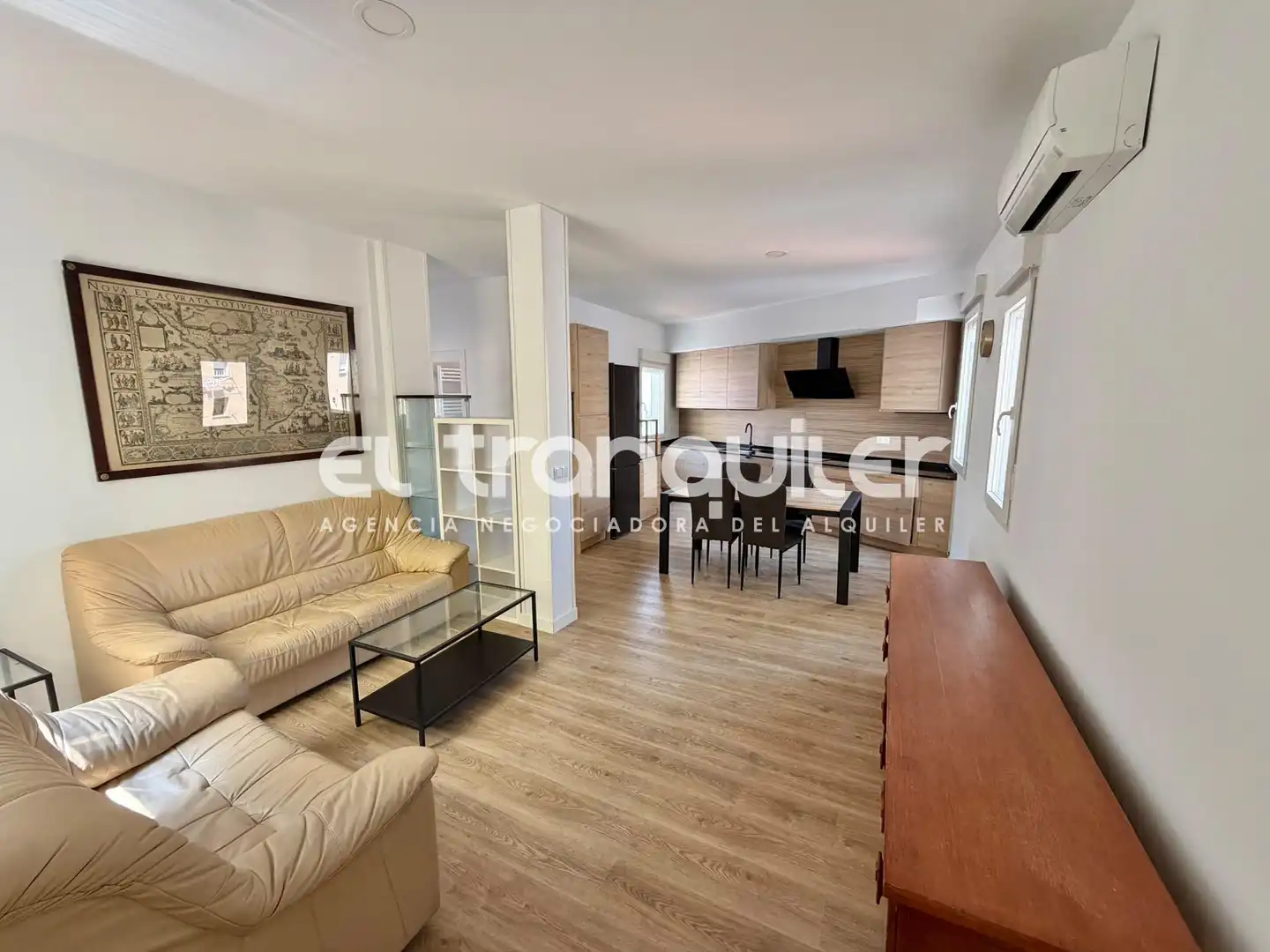 Sala de estar de Piso de alquiler en Madrid con Aire acondicionado, Amueblado y Lavadora