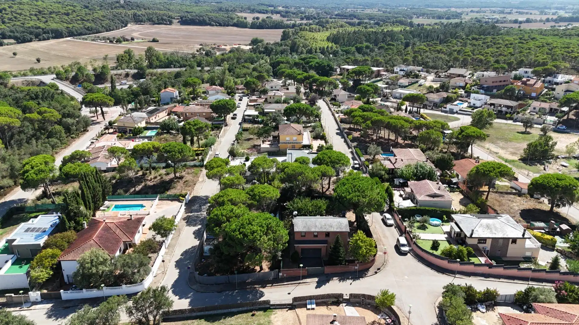 Detached house with pool for sale in Carrer Carrer Lluna, imagen 4