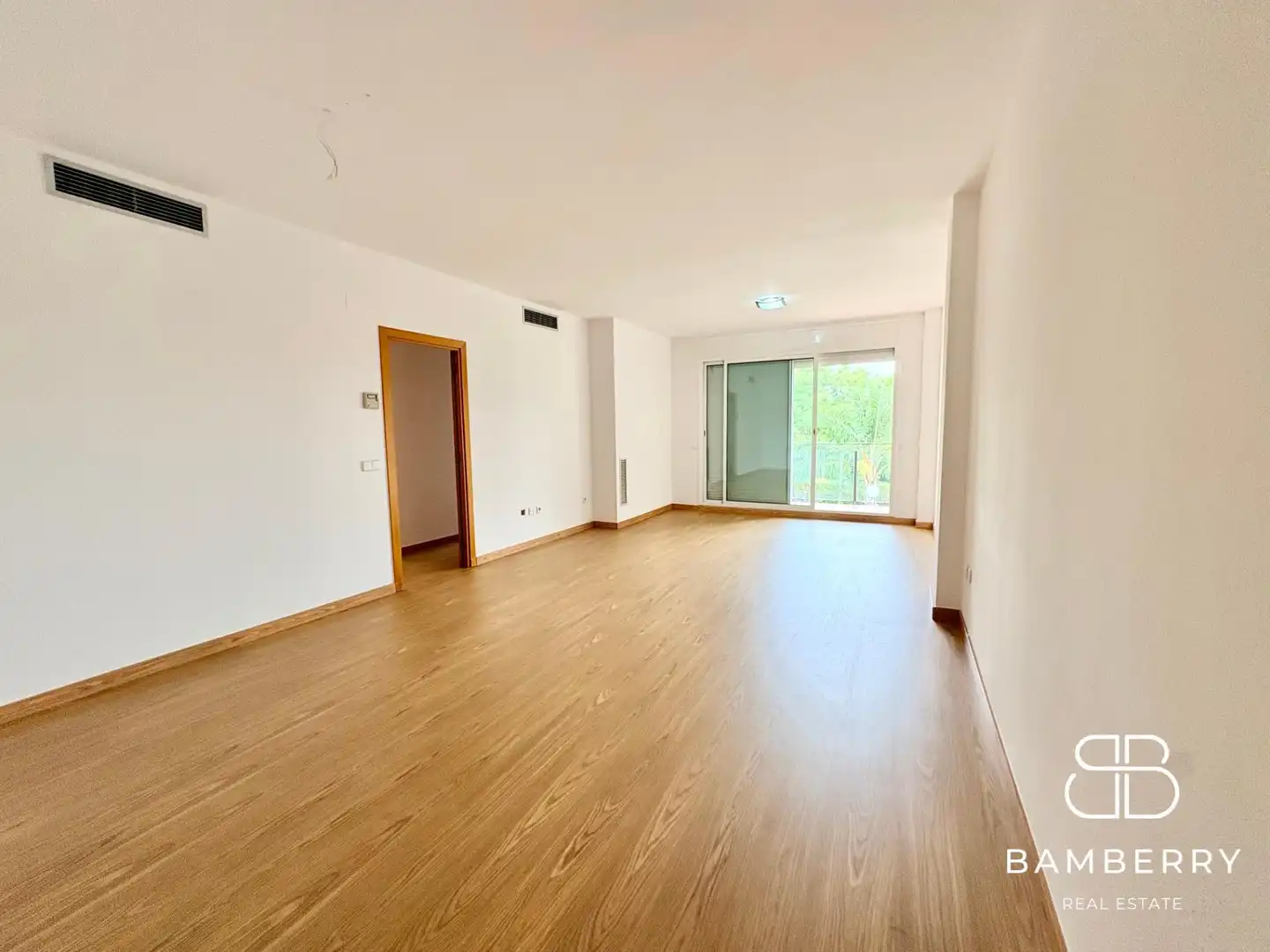 Flat for sale in Castelldefels  with Parquet flooring and Community pool