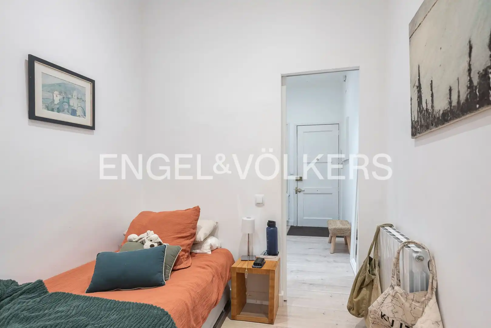 Bedroom of Flat for sale in Barcelona  with Air Conditioner, Heating and Parquet flooring