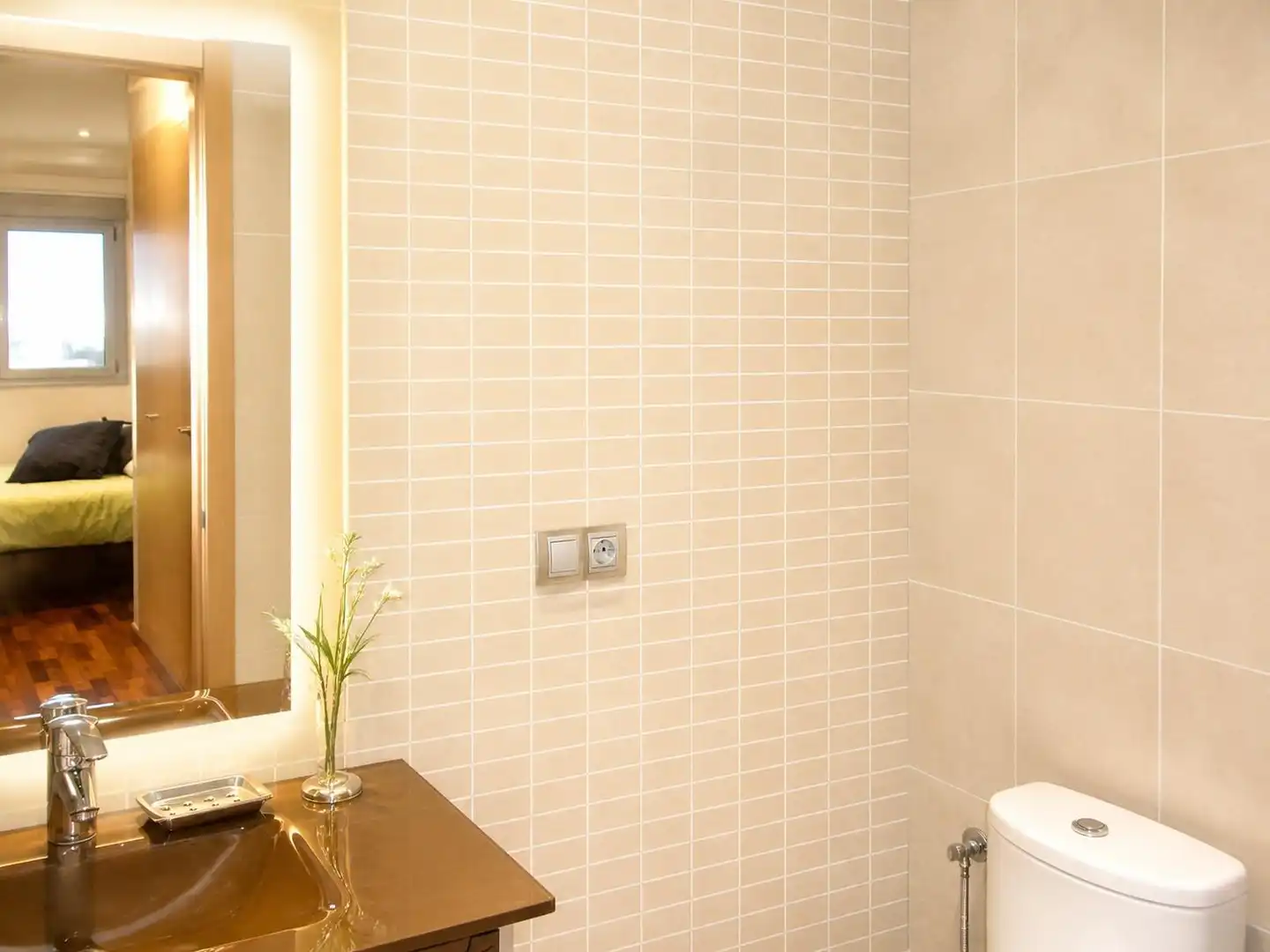 Bathroom of Flat for rent in Elche / Elx  with Parquet flooring, Terrace and Storage room