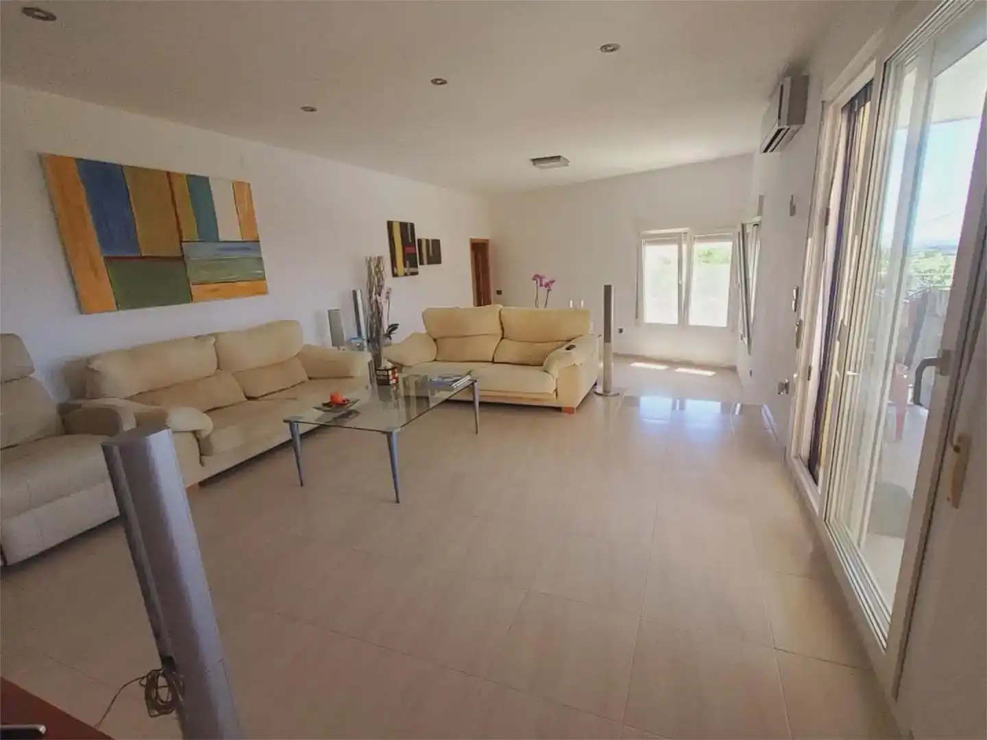 Living room of Houses for sale in Vinaròs  with Air Conditioner, Private garden and Storage room