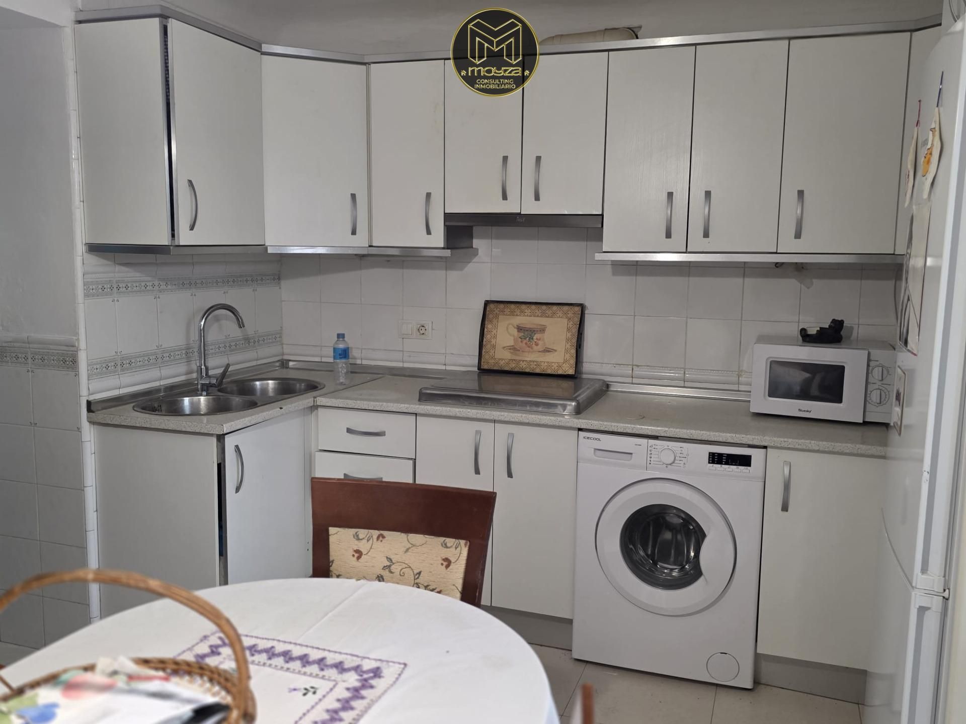 Kitchen of House or chalet for sale in  Jaén Capital  with Terrace and Storage room