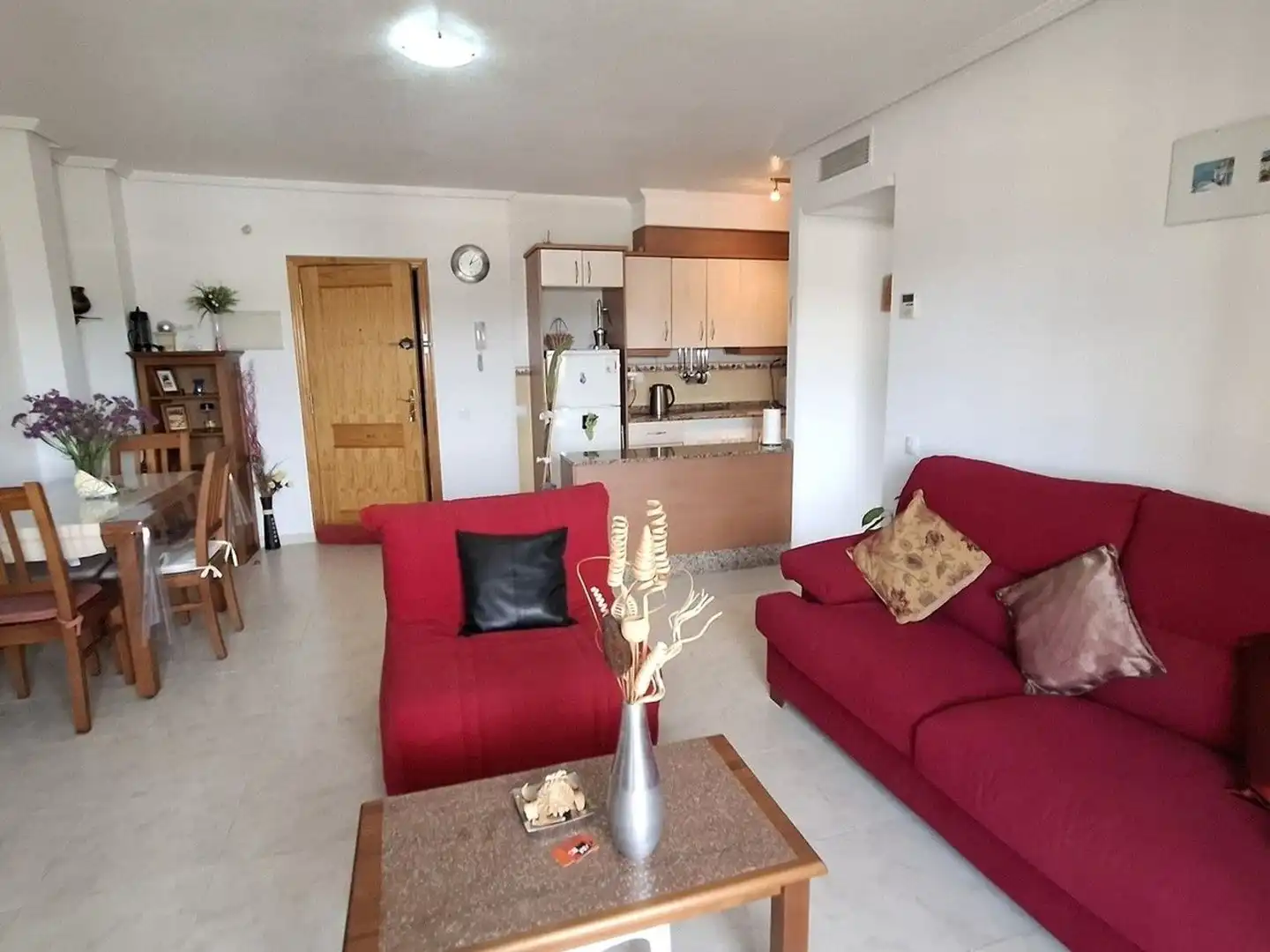 Sala de estar de Piso en venta en Garrucha con Aire acondicionado, Terraza y Amueblado