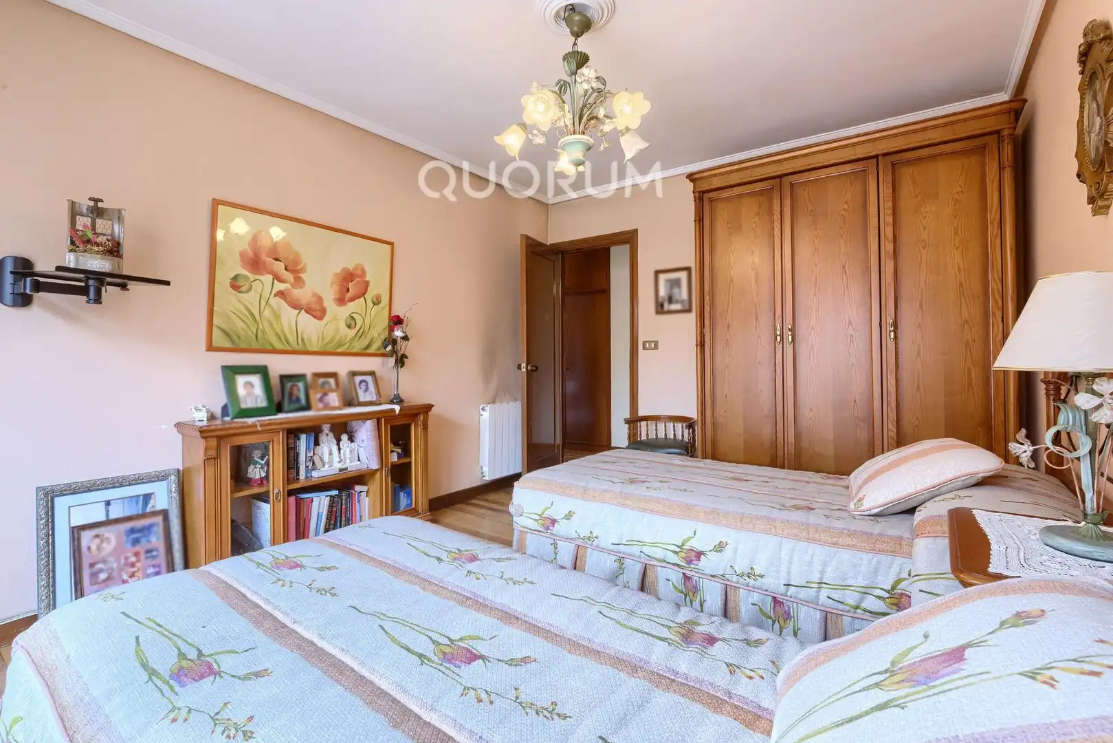 Habitación de Piso en venta en Basauri  con Calefacción, Terraza y Amueblado