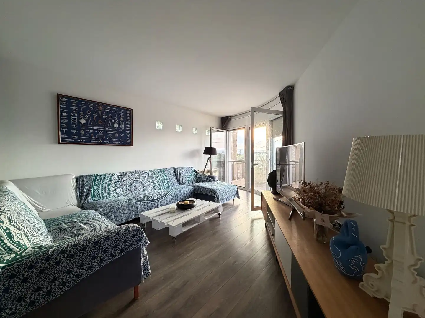 Sala d'estar de Casa o xalet en venda en Urbanitzacions