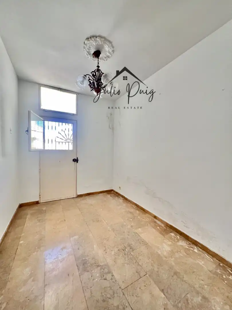 Houses for sale in Coria del Río  with Air Conditioner, Terrace and Storage room