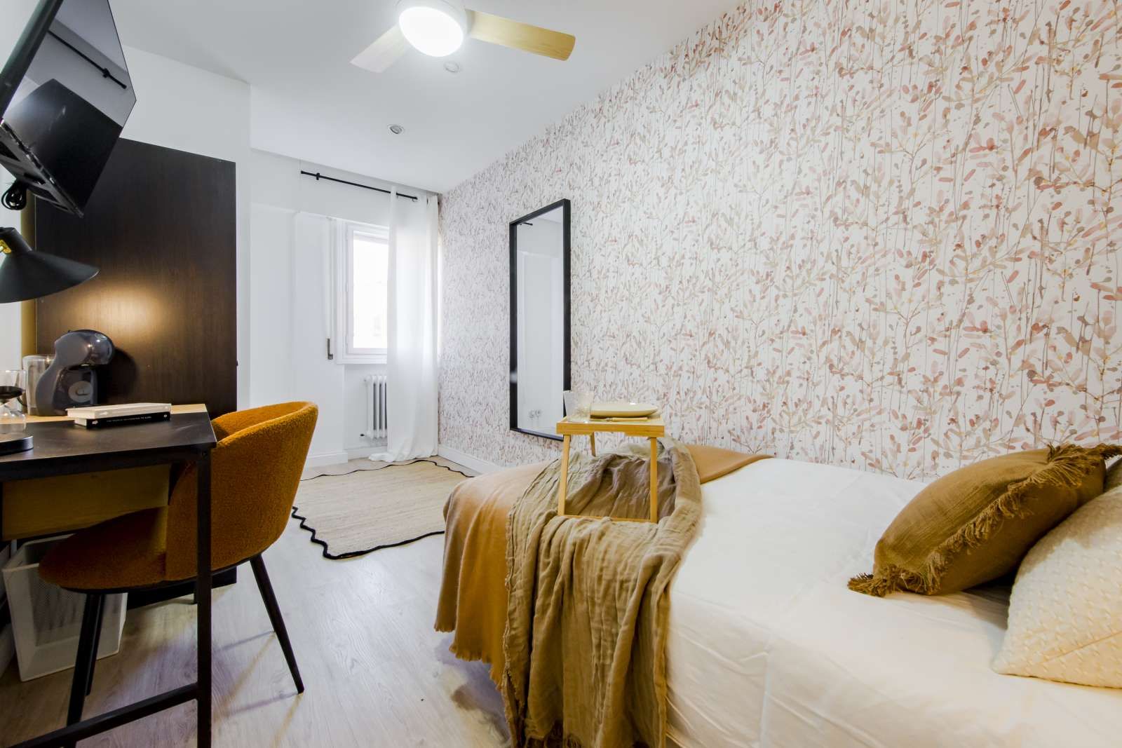 Dormitori de Pis per a compartir en  Madrid Capital amb Aire condicionat i Terrassa