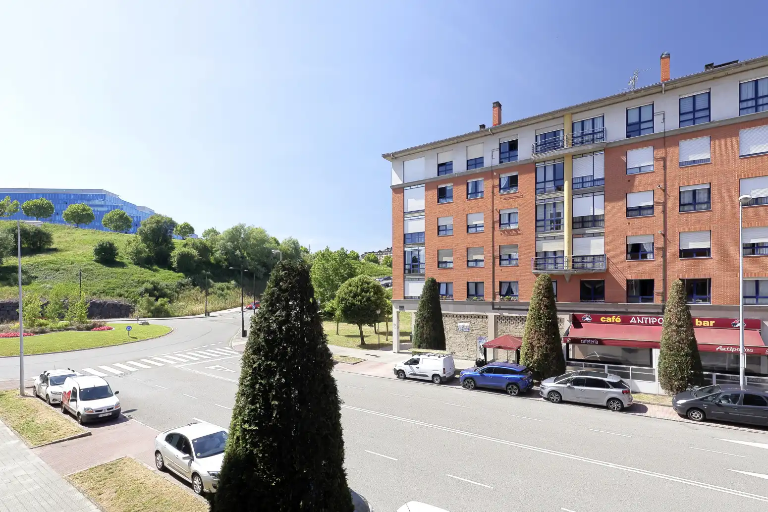 Vista exterior de Piso en venta en Oviedo  con Calefacción y Trastero