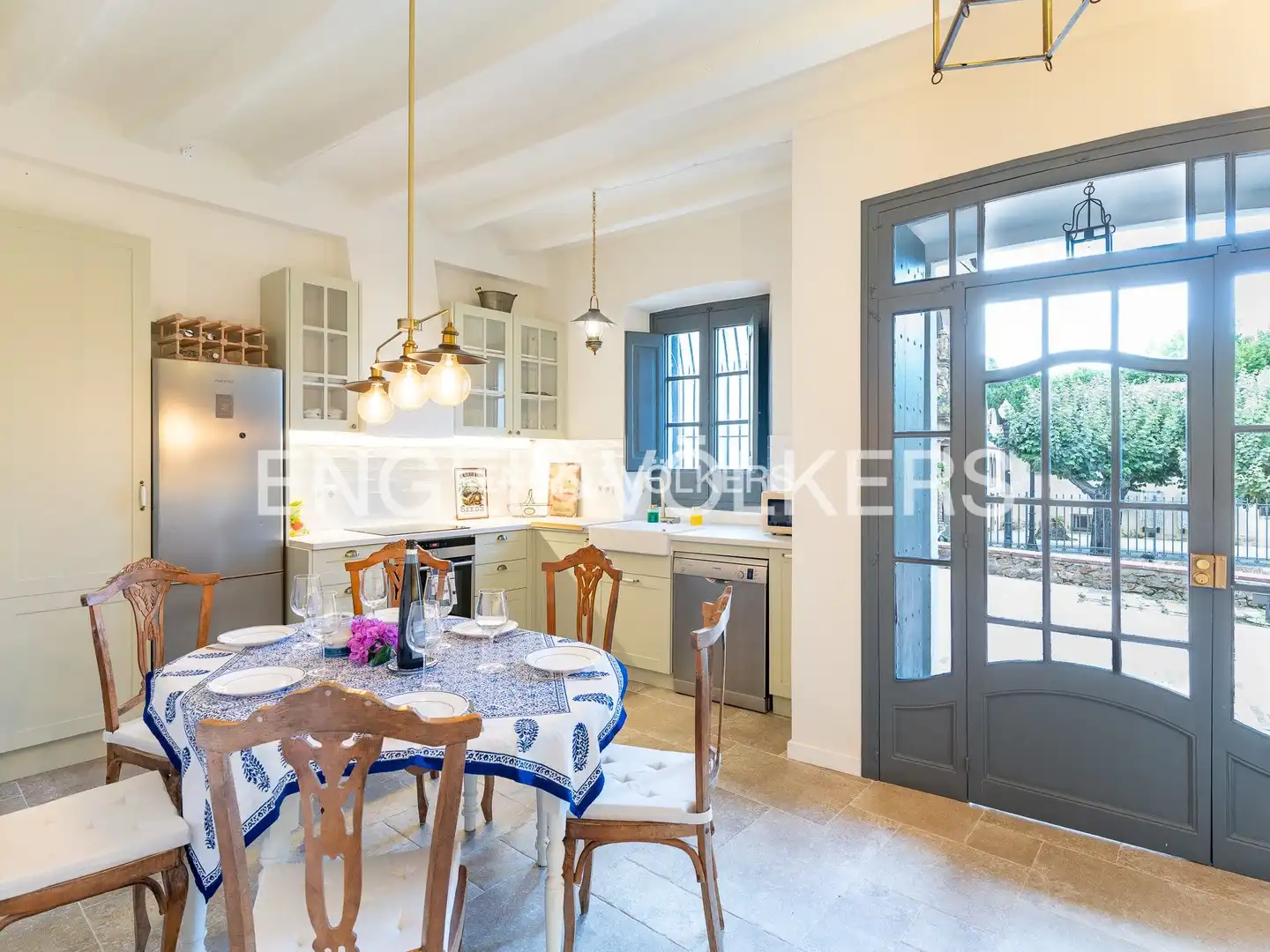 Cocina de Casa adosada de alquiler en Alella con Aire acondicionado, Calefacción y Jardín privado