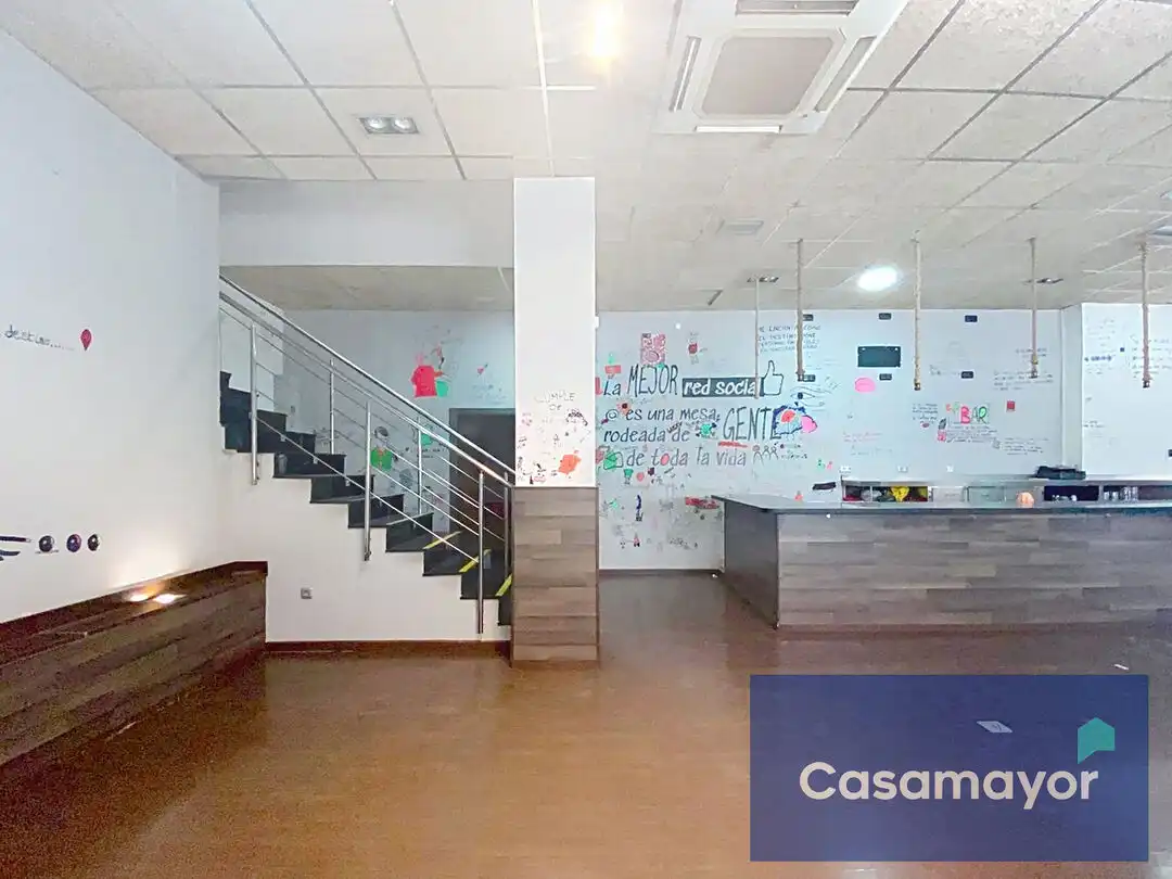 Local en venta en Alicante / Alacant con Aire acondicionado