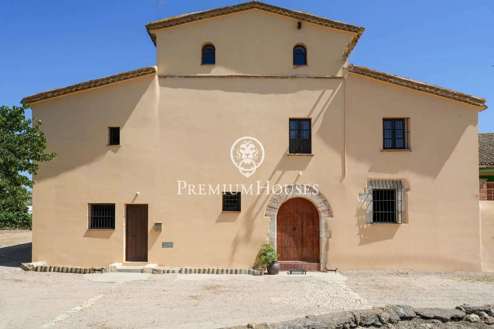 Casa rustica con terrazza in vendita a Castellet i la Gornal