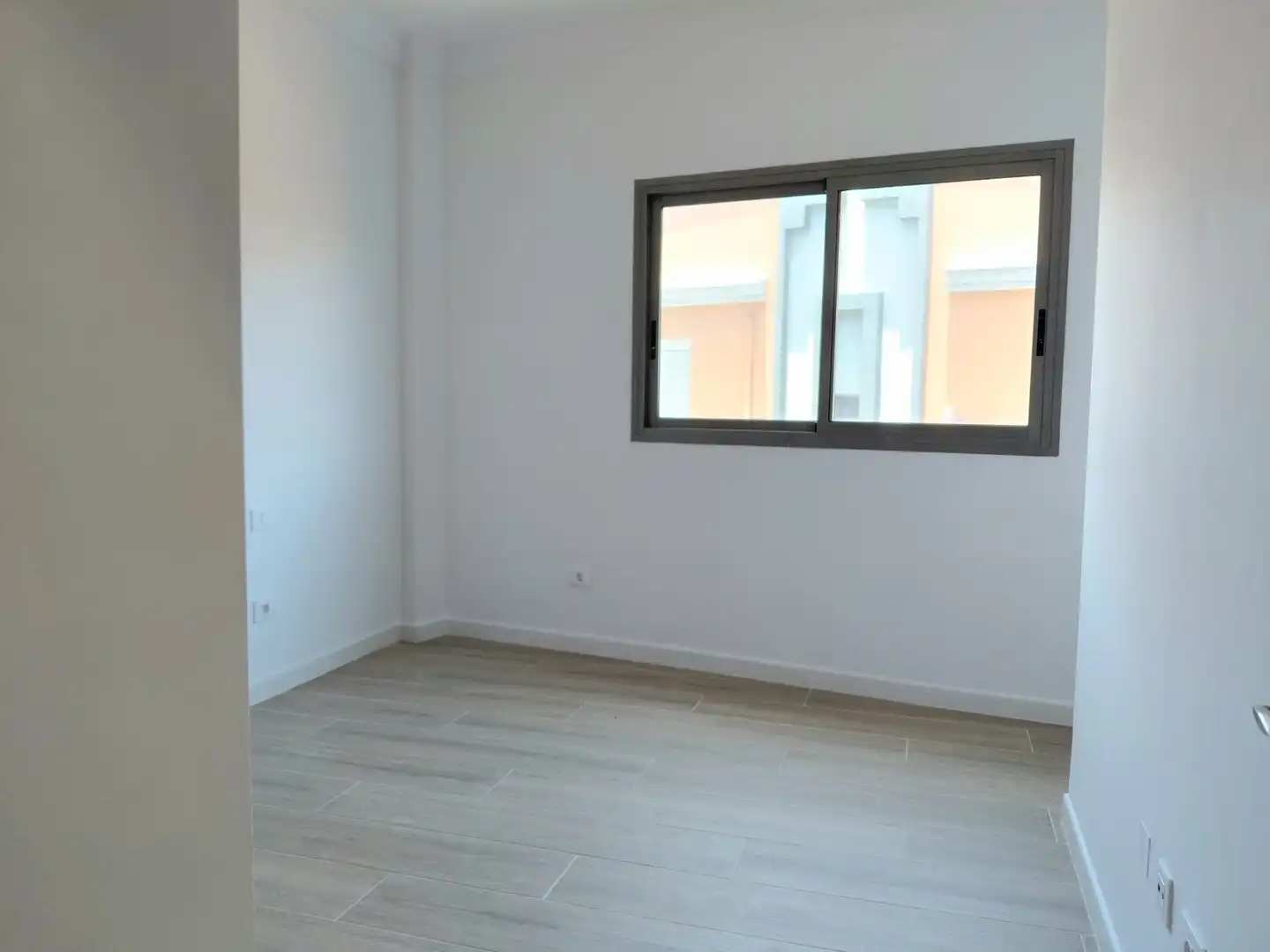 Bedroom of Flat for rent in Las Palmas de Gran Canaria  with Parquet flooring, Oven and Washing machine