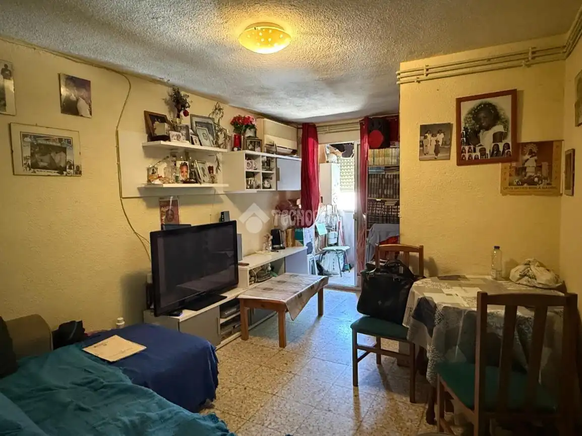Living room of Flat for sale in Madrid
