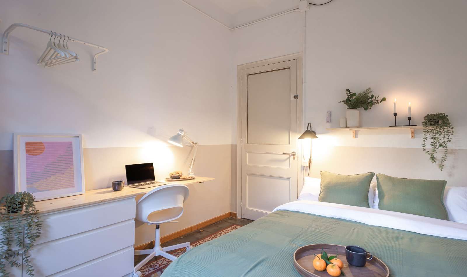 Bedroom of Flat to share in  Barcelona Capital  with Air Conditioner, Heating and Terrace