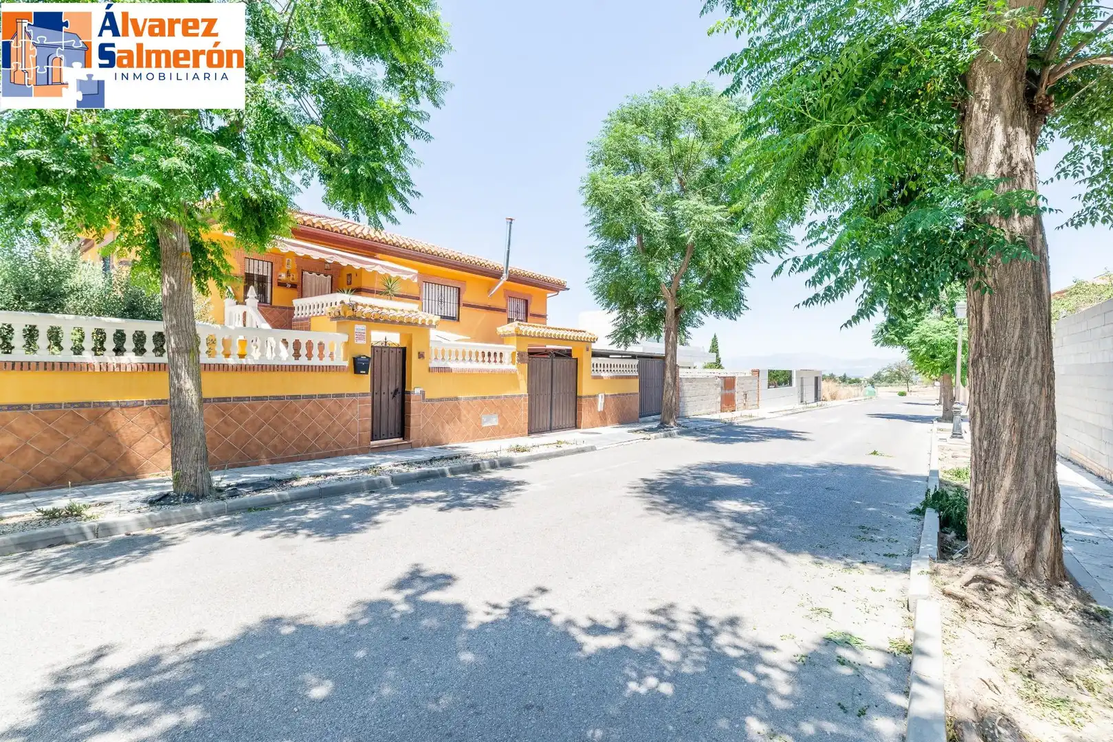 Chalet con piscina en venta en Calle OROPENDOLA (VENT), imagen 2