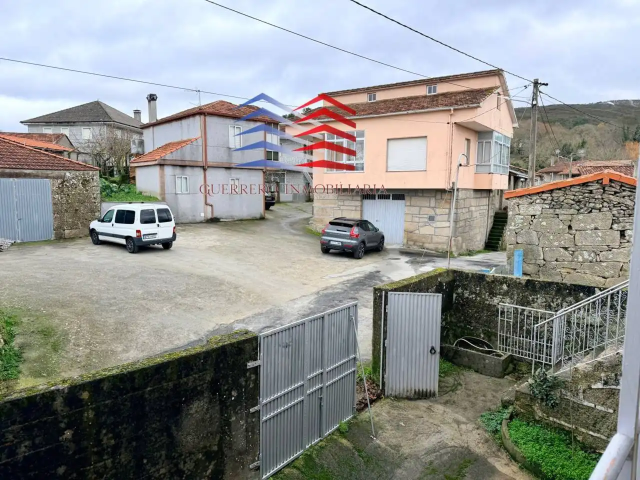 Vista exterior de Casa o chalet en venta en A Bola  con Jardín privado, Trastero y Balcón