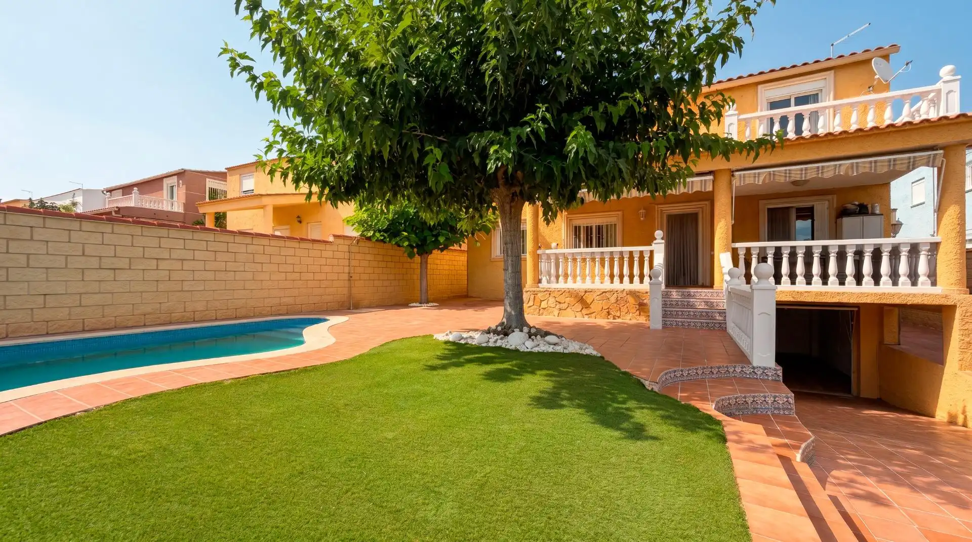 Jardí de Casa o xalet en venda en La Pobla de Vallbona amb Aire condicionat, Calefacció i Jardí privat