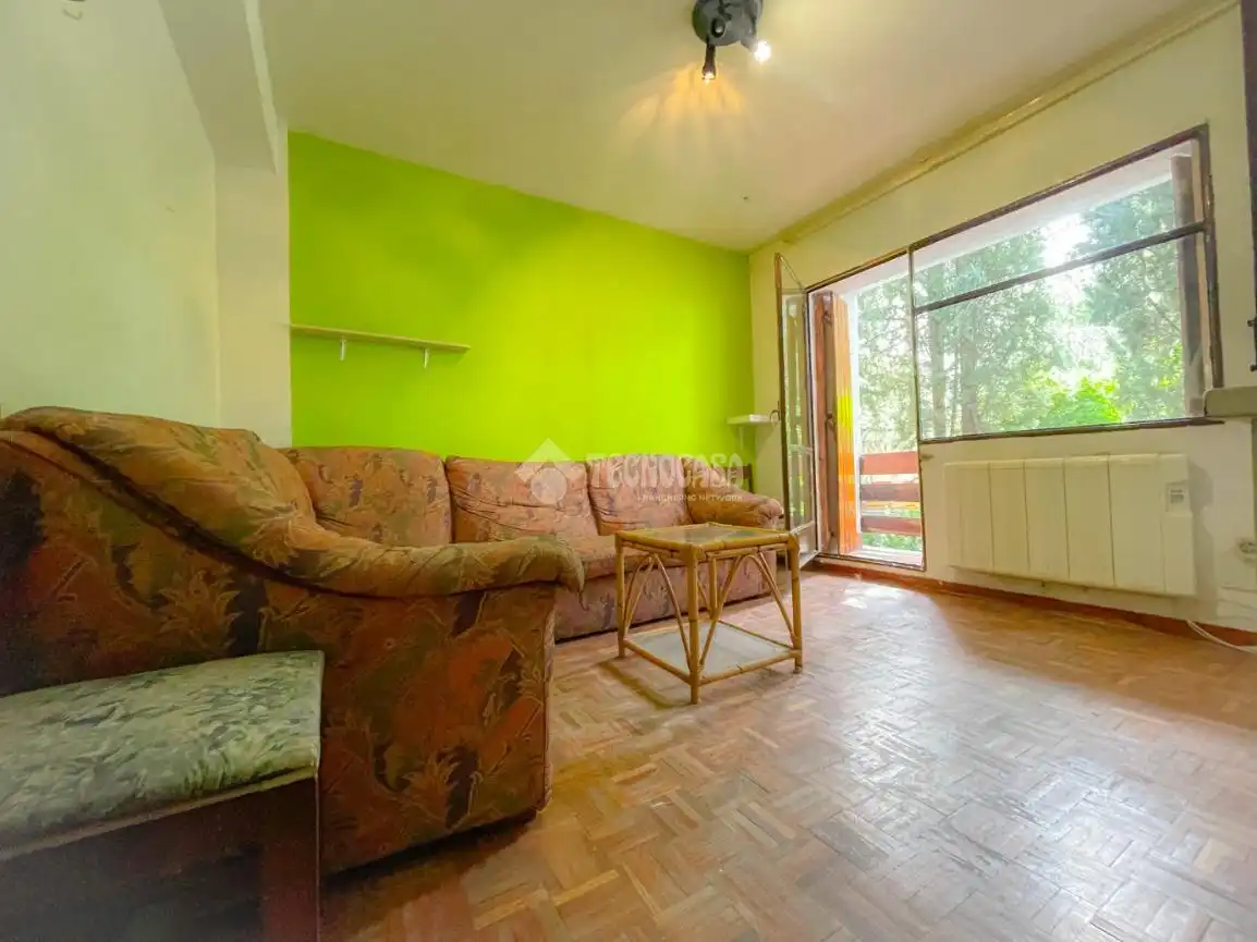 Sala de estar de Piso en venta en Guadarrama con Calefacción, Terraza y Piscina comunitaria