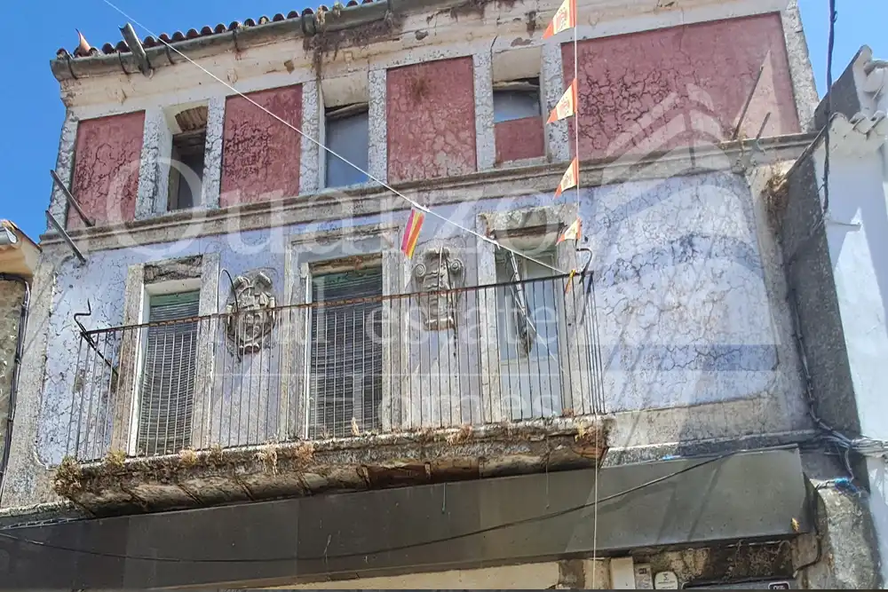 Vista exterior de Piso en venta en Ibahernando