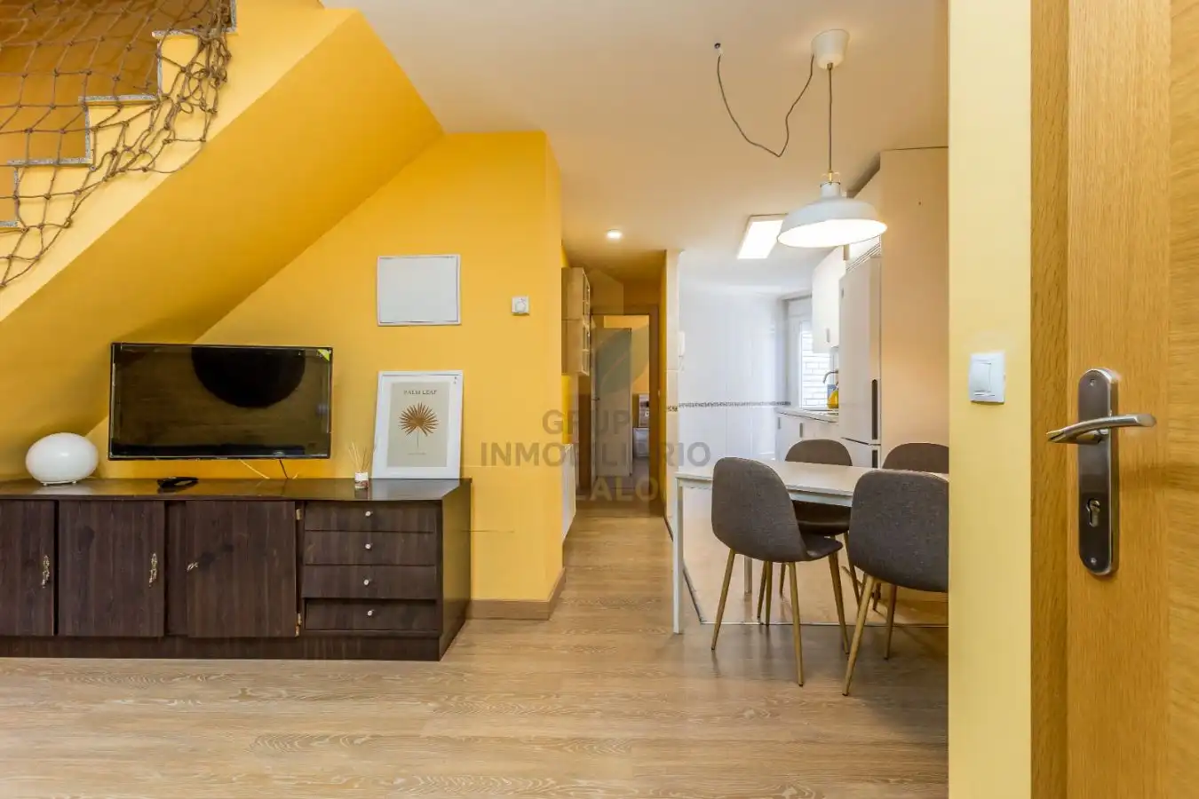 Habitación de Piso en venta en Valencia de Don Juan con Calefacción, Parquet y Terraza