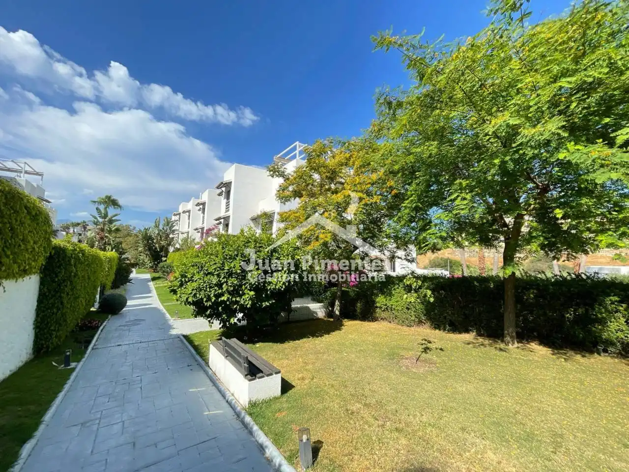Exterior view of Apartments for sale in Estepona  with Air Conditioner, Private garden and Terrace