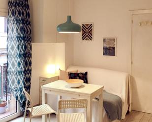 Bedroom of Building for sale in  Barcelona Capital