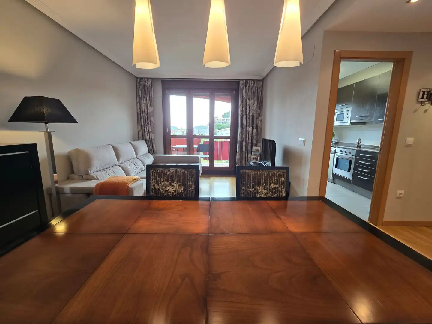 Sala de estar de Piso en venta en Llanes con Calefacción, Terraza y Trastero