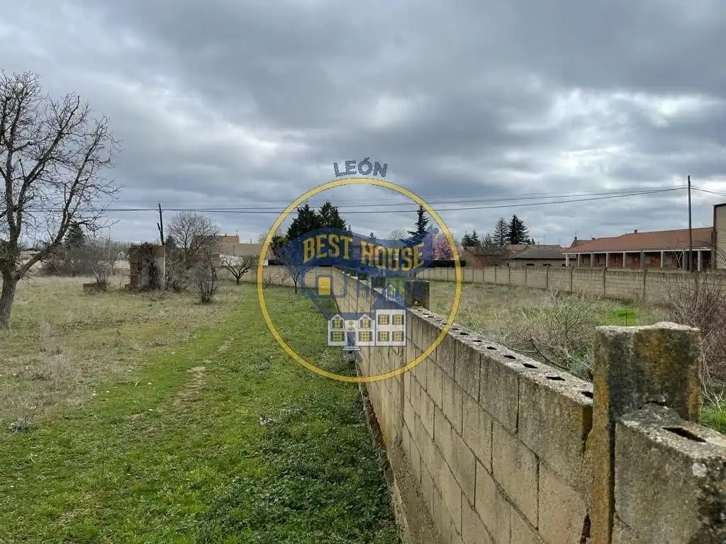 Residential land for sale in Onzonilla, imagen 5