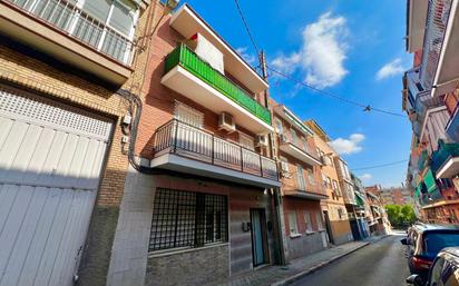 Exterior view of Flat for sale in  Madrid Capital  with Terrace and Balcony