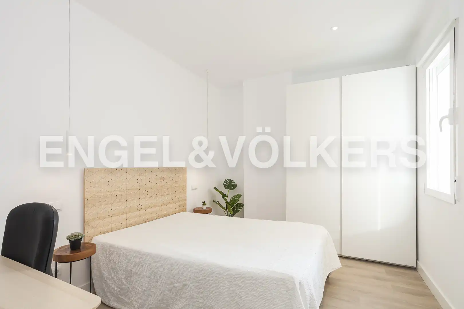 Bedroom of Flat for rent in Madrid  with Air Conditioner, Heating and Furnished