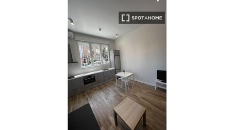 Foto 2 de Piso de alquiler en Hispanoamérica - Bernabéu, Madrid