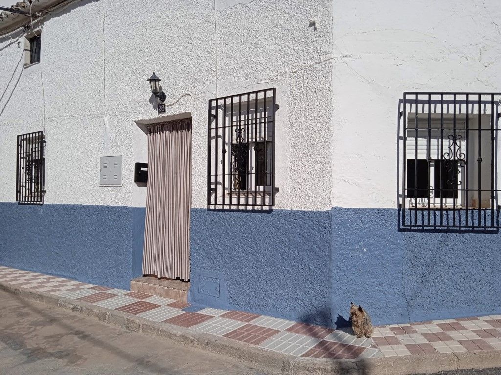Vista exterior de Casa o xalet en venda en Montillana amb Terrassa, TV i Internet