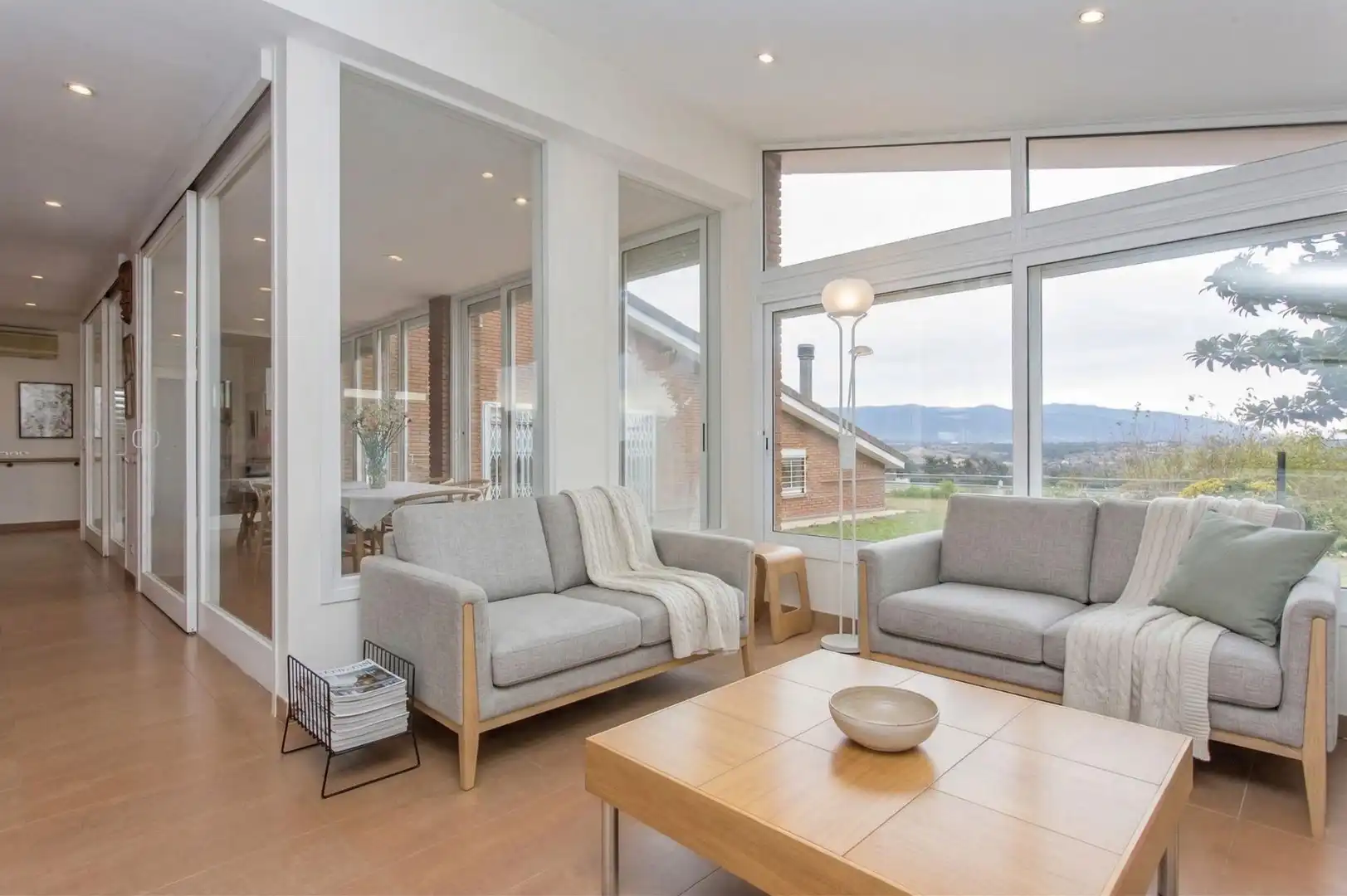 Sala de estar de Casa o chalet en venta en Lliçà d'Amunt con Calefacción, Jardín privado y Terraza