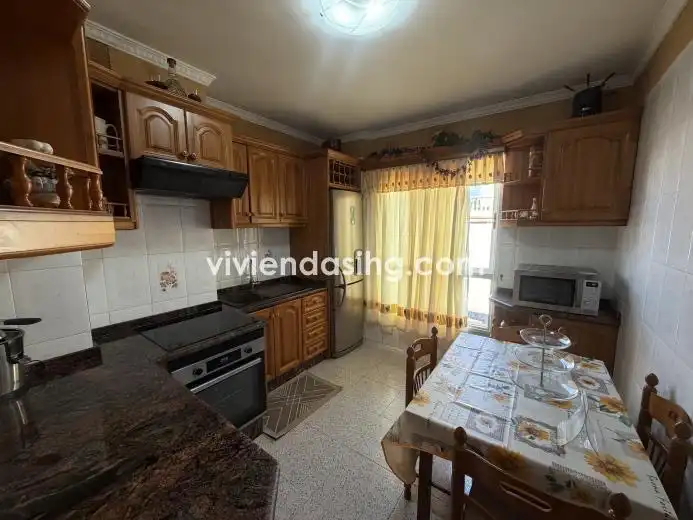 Kitchen of Flat for rent in Longuera - Toscal
