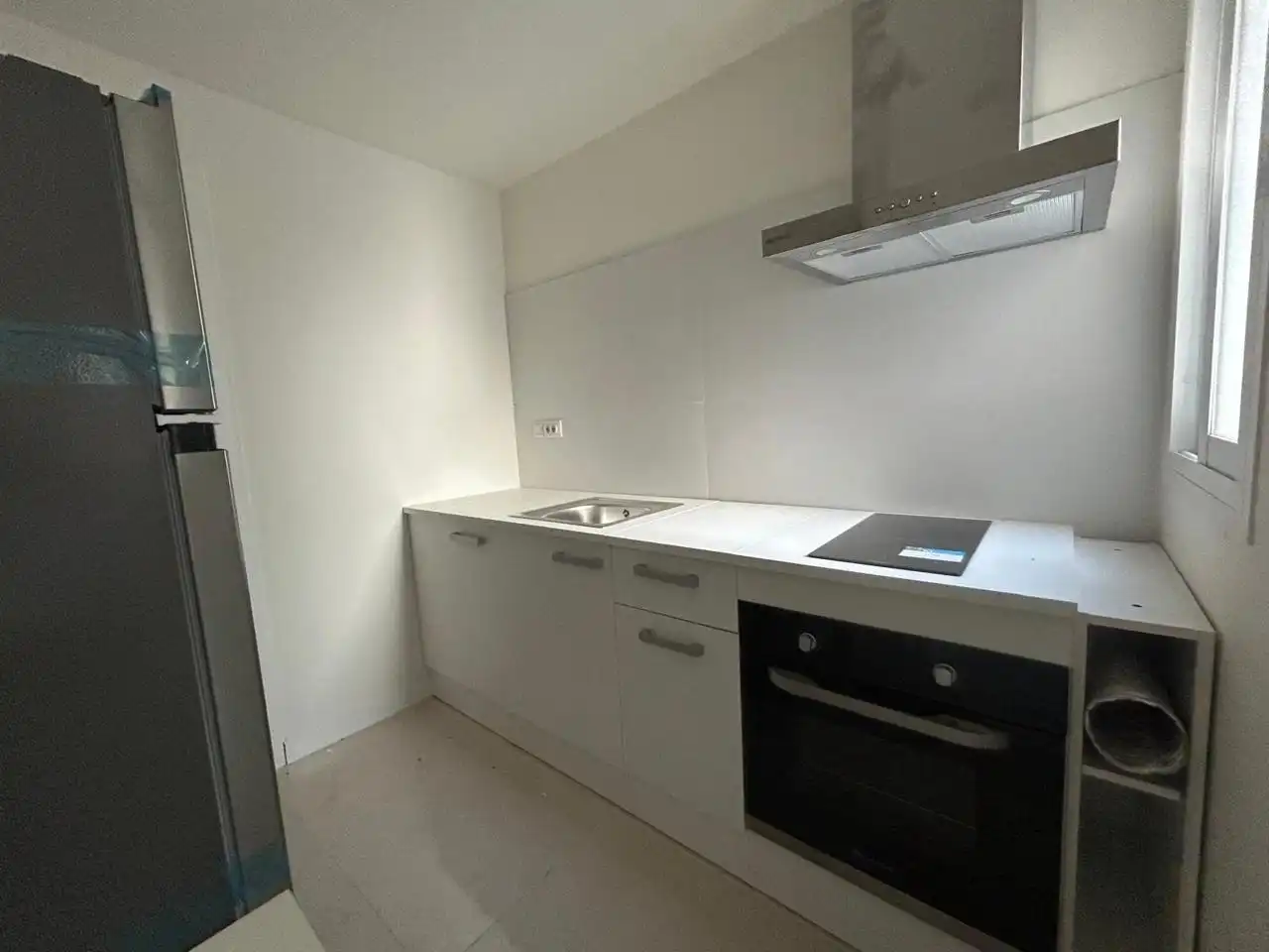 Kitchen of Flat for share in San Juan de Aznalfarache  with Furnished