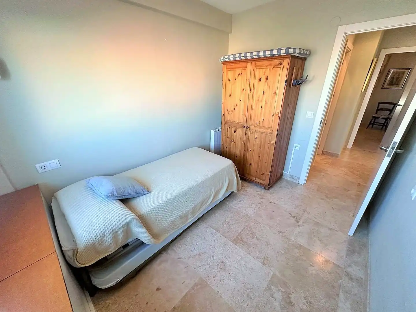 Dormitori de Apartament de lloguer en Valencia amb Calefacció, Jardí privat i Terrassa